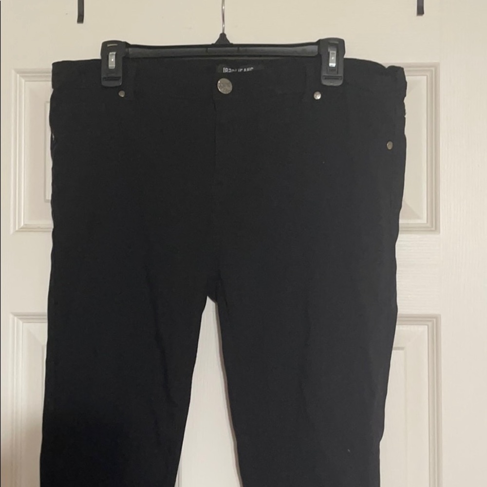 Black stretchy pants